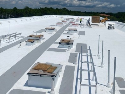 Commercial-residential-roofing-contractor-full-replacement-2