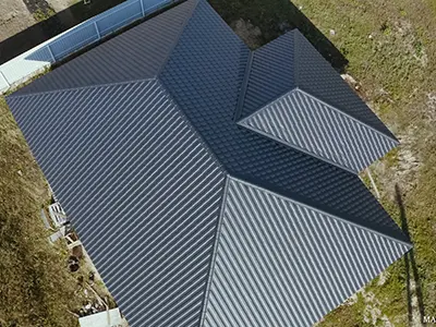 Commercial-residential-roofing-contractor-metal-1